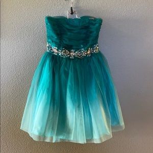 Elegant Turquoise dress